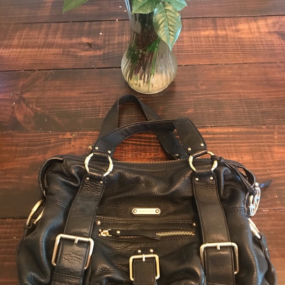 Vintage Micheal Kors Satchel with gold hardware - Picture 4 of 4